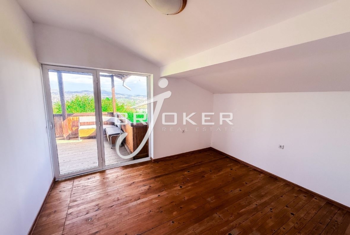 Къща - Кърджали, област, с.Резбарци - 0