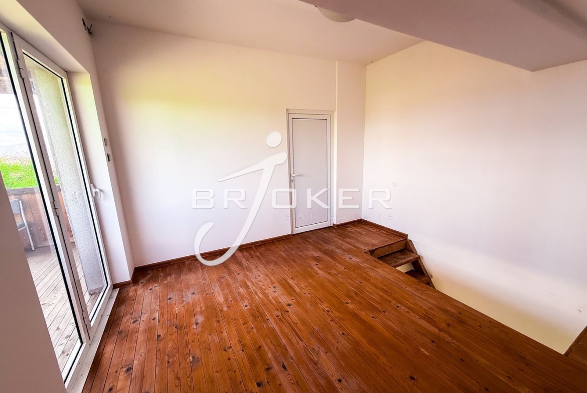 Къща - Кърджали, област, с.Резбарци - 0