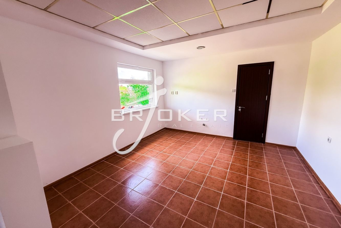 Къща - Кърджали, област, с.Резбарци - 0