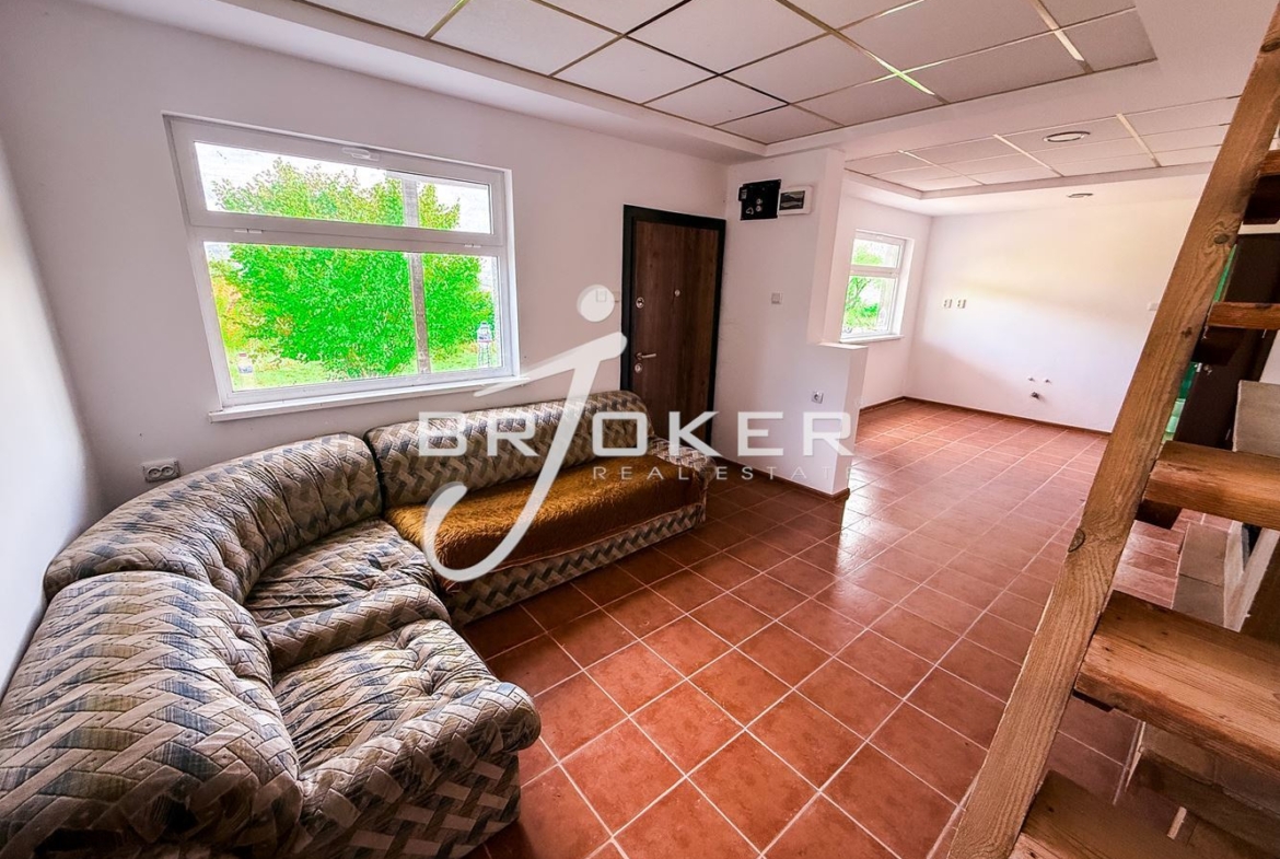 Къща - Кърджали, област, с.Резбарци - 0