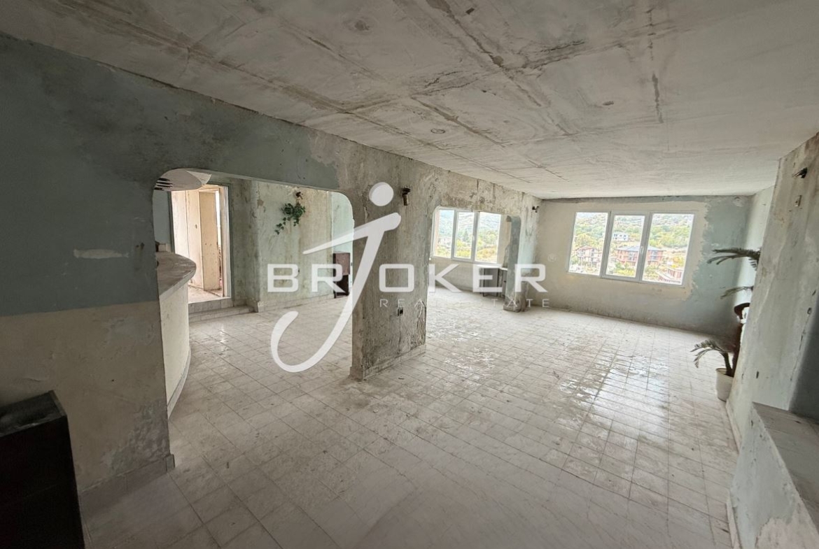 3-стаен - Кърджали, Възрожденци - 0