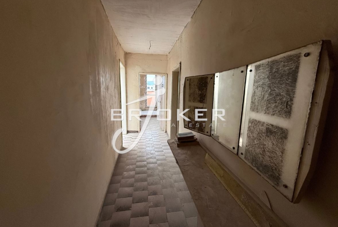 3-стаен - Кърджали, Възрожденци - 0