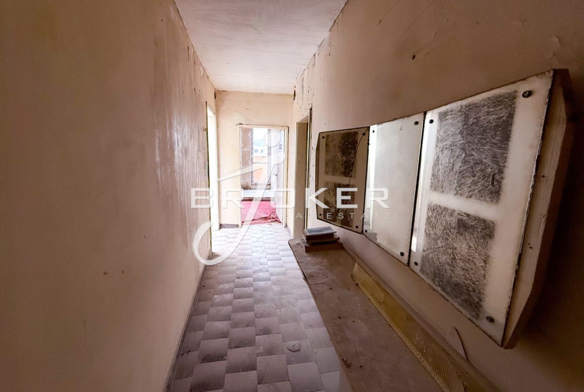 ПАНОРАМНА ГЛЕДКА ! ! ! ОТЛИЧНА ИНВЕСТИЦИЯ ! ! ! НАЙ-НИСКА ЦЕНА ЗА РАЙОНА ! ! ! - 0