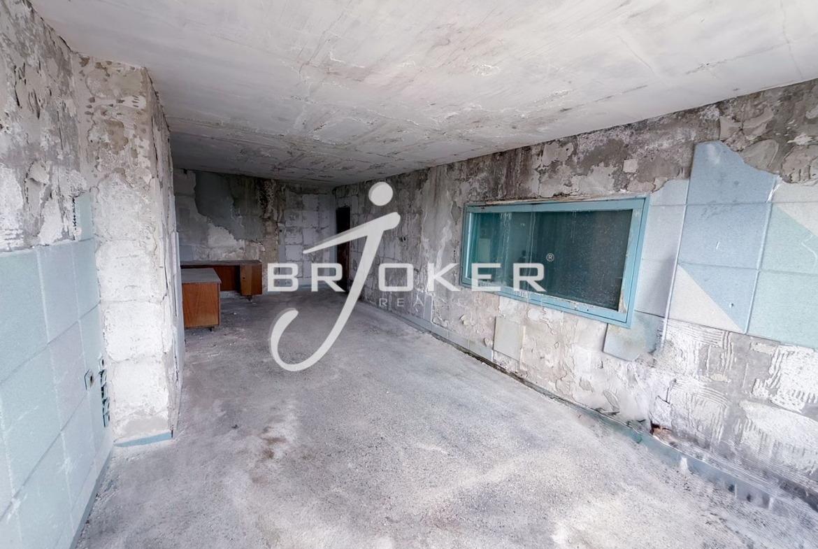 ПАНОРАМНА ГЛЕДКА ! ! ! ОТЛИЧНА ИНВЕСТИЦИЯ ! ! ! НАЙ-НИСКА ЦЕНА ЗА РАЙОНА ! ! ! - 0