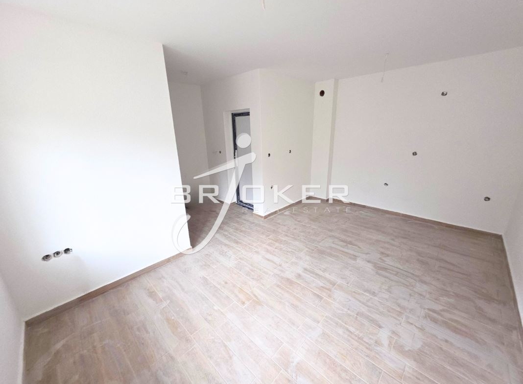 Офис - Кърджали, Студен кладенец - 0